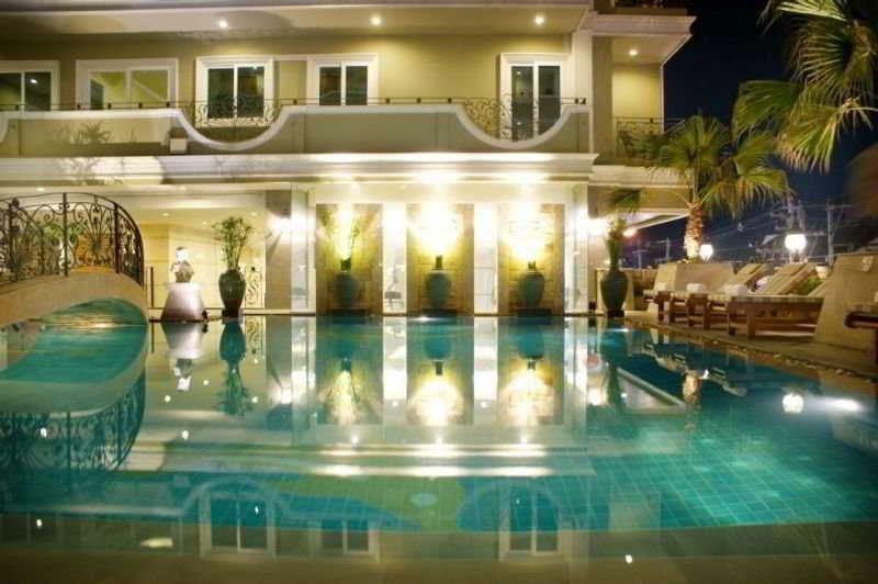 Lk Royal Suite Pattaya Exterior photo