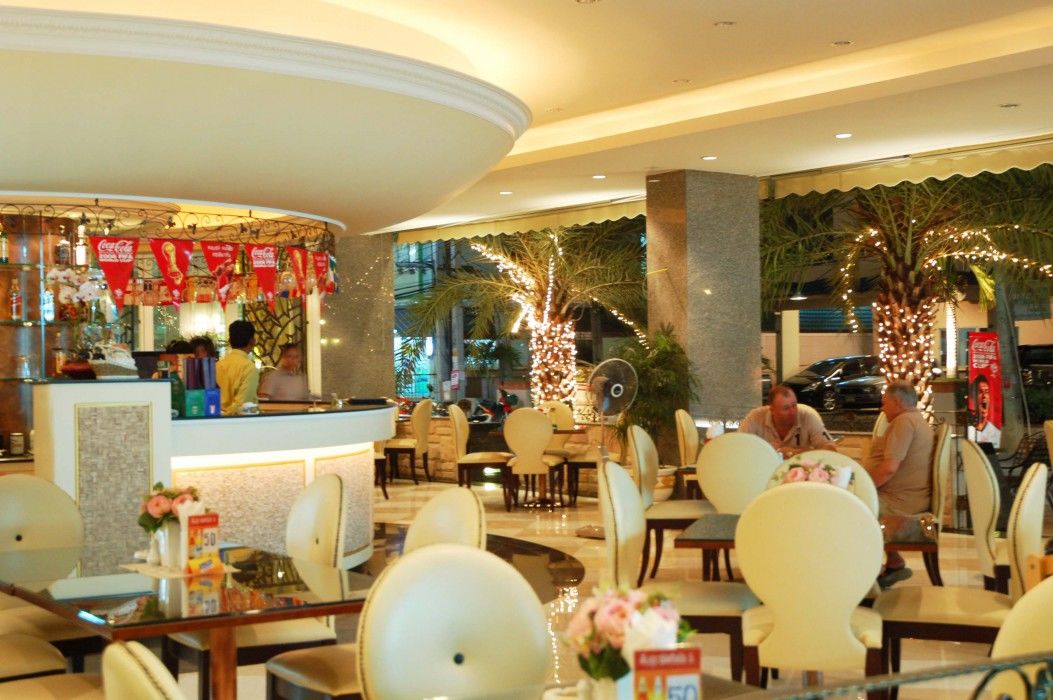 Lk Royal Suite Pattaya Exterior photo