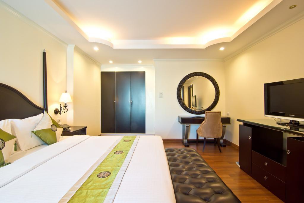 Lk Royal Suite Pattaya Exterior photo
